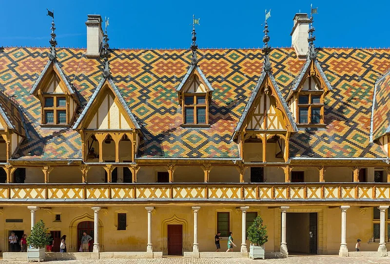 FR - Beaune